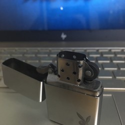 Zippo hàng zin, mới 98% 97205