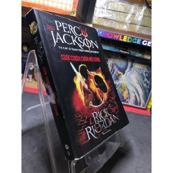 Percy Jackson và các vị thần trên đỉnh Olympus Cuộc chiến chốn mê cung phần 4 series 2015 mới 85% bẩn nhẹ bụng sách Rick Riordan HPB0407 VĂN HỌC