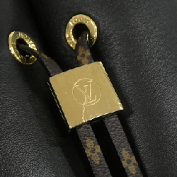 Túi Louis Vuitton Bloom M13843 617549