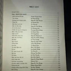 Tiếp bước quân hành - Tập kịch bản sân khấu và ca khúc quần chúng 734776