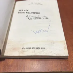 II Nhà Văn Trong Nhà Trường: Nguyễn Du - Lê Thu Yến - 2002 789433