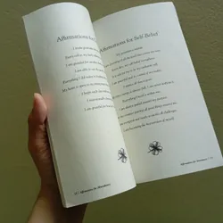 The lucky girl journal, sách ngoại văn tiếng Anh , english book tiểu thuyết  602004