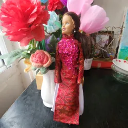 Búp bê Barbie áo dài đỏ 1005312