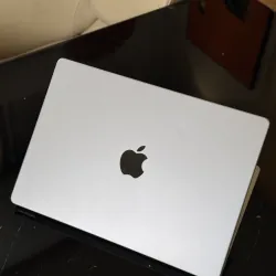 MacBook Pro 14 inch M1 Pro  1042839
