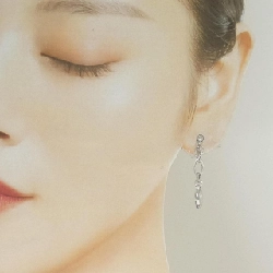 K18WG Bông tai - Hàng hiệu Chính hãng 863090