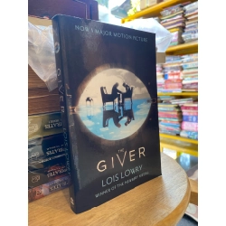THE GIVER - Lois Lowry (Newbery Award) 138719