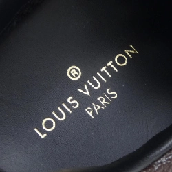 Giày sneaker dòng Runaway của Louis Vuitton 658731