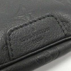 Túi đeo chéo Louis Vuitton Monogram Shadow Discovery Bum Bag PM M46036 613560