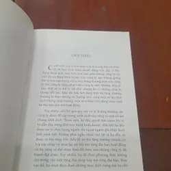 Bo Burlingam - NHỮNG NGƯỜI KHỔNG LỒ bé nhỏ 562363