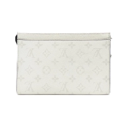 Túi đeo vai Louis Vuitton Taiga Rama Gaston Wearable Wallet M30935 613686