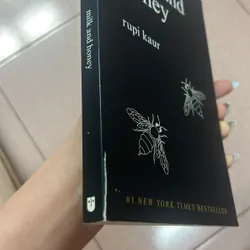 Milk and Honey - Rupi Kaur 699237