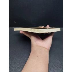 Cuốn sách nhỏ giúp bạn làm giàu louis Navellier 2009 mới 80% trầy góc HCM0806 kinh doanh 914770