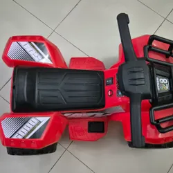 Xe ô tô chạy điện, có nhạc, phù hợp bé 1÷3 tuổi. 653804