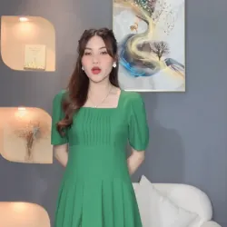 Trang phục công sở vest nữ tay dài màu xám kẻ sọc nhạt 715976