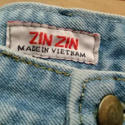 Short jean eo từ 70 đến 75 đồng giá 35k 563544