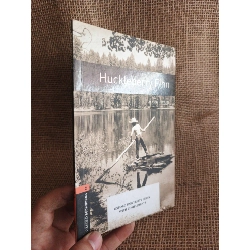 Huckleberry Finn -Mark Twain mới 80% (Sách ngoại) HCM060526
