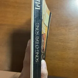 [KINH ĐIỂN] Sóng ở đáy sông - Lê Lựu 690920