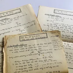 1 Chứng thư + 3 tờ đề thi môn hóa + tờ giấy thi 776940