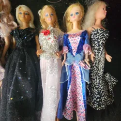 Búp bê Barbie áo dài đỏ 1005312