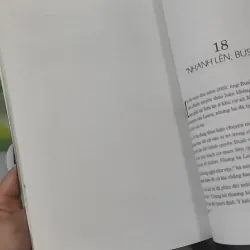 Laura Bush - Chân Dung Đệ Nhất Phu Nhân Nước Mỹ - Ronald Kessler 1018921
