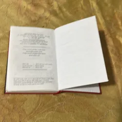 COMBO VICTOR HUGO- NHỮNG NGƯỜI KHỐN KHỔ- THẰNG GÙ NHÀ THỜ ĐỨC BÀ (a) 720640