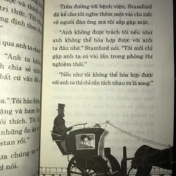 Tuyển tập Sherlock Holmes - những bí mật và báu vật bị đánh cắp - Sợi chỉ đỏ  1031226