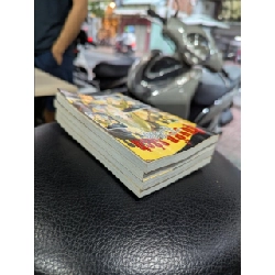 Truyện tranh quyển sách phép