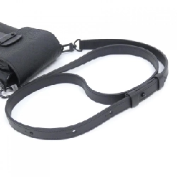 Túi đeo vai Louis Vuitton Trillon Monogram S Lock Vertical Wearable Wallet M81524 - Hàng hiệu Chính hãng 767328