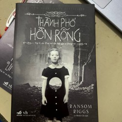 Thành phố hồn rỗng - Phần 2 của trại trẻ đặc biệt của cô Peregine 145181