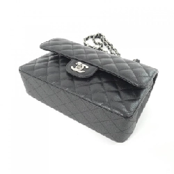 Túi xách chéo Chanel 1113 612018