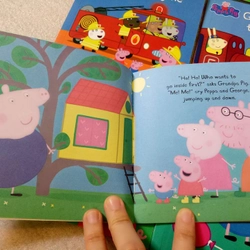 Truyện tranh Peppa pig tiếng Anh (combo 10 cuốn) 391522