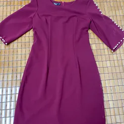 Váy công sở, màu đỏ đô, size M 560152