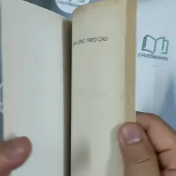 [XƯA] Đèn Lồng Treo Cao (1995) - Nguyễn Thị Châu Giang 798513