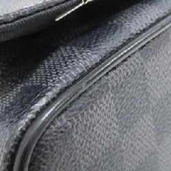 Túi đeo vai Louis Vuitton Damier Graphite District PM N41028 612632