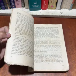 [Sách 7x] - II Tiểu Thuyết Của Phan Tứ: Gia Đình Má Bảy - 1975 797180