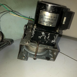Motor giảm tốc Yokogawa 200V Nhật. Chế tời kéo