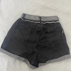 Quần jean nữ 738274