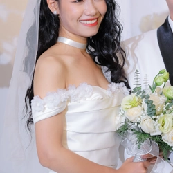 Váy cưới đuôi cá có tùng 551835