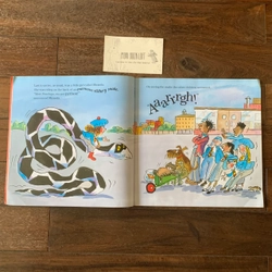 Sách ngoại văn There’s a Snake in my School! by David Walliams, Used 400282