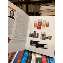 The Big Book of Packaging: Contains over 100 Examples of Eco-friendly Packaging 332969