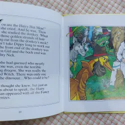 PICTURE BOOK Dippy Duck Dresses Up - BÌA CỨNG 782486