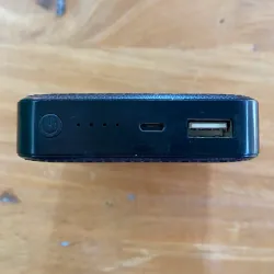 Cục sạc dự phòng Đài Loan One Piece  mini 5000-10000 mAh nhỏ gọn màu đen 758966