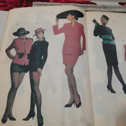 70 kiểu cắt may TRANG PHỤC THỜI TRANG. Tg. Thiên Trang. Nxb Mỹ Thuật 1994 782794