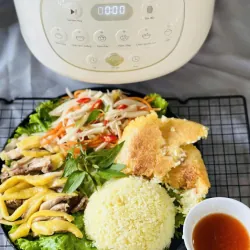 Nồi cơm điện lòng gốm tự nhiên UNIE URC815 1044141