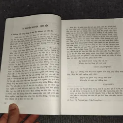 NGUYỄN KHUYẾN TÁC PHẨM 957928