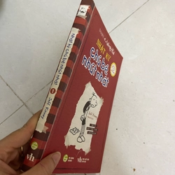 Chú bé nhút nhát bản tiếng Anh  398150