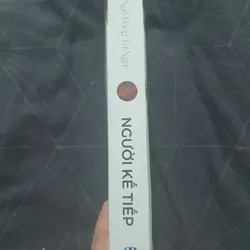 "Người kế tiếp" - Ngô Đồng Tư Ngữ 576129