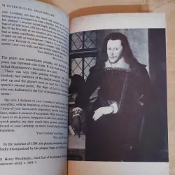 Introducing Shakespeare (Pelican) 1025163