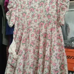 Đầm hoa nhí ngắn 20k size M 698984