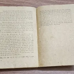 Tiểu thuyết của Peter Abraham: MỘT VÒNG HOA CHO UDOMO 776844